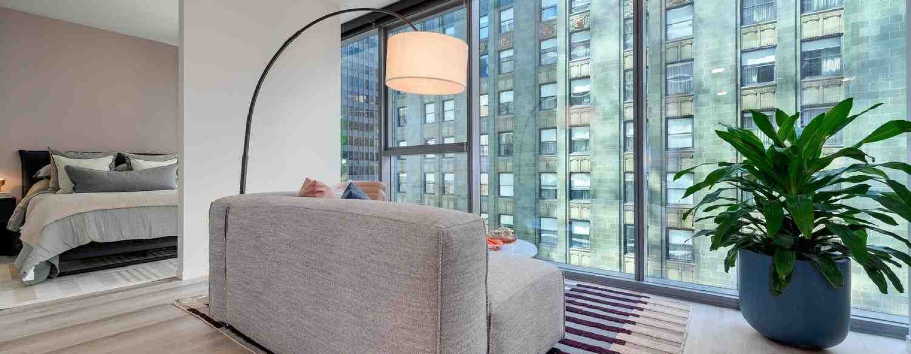 modern luxury rentals magnificent mile