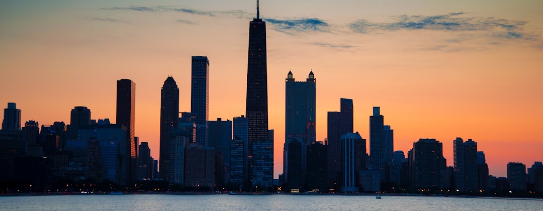 Chicago skyline at sunset - Chicago luxury apartment rentals