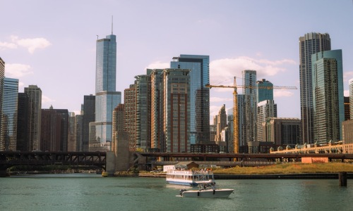 Chicago skyline and riverfront - apartment complexes in chicago il